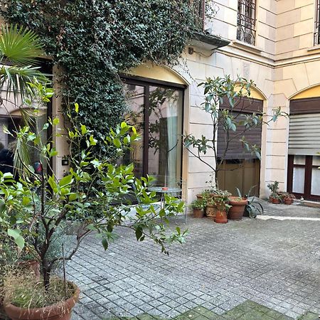 Apartamento Luxury Loft Near Duomo And Garage Milán Exterior foto